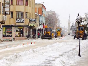 Ilgın'da kar temizleme çalışmaları