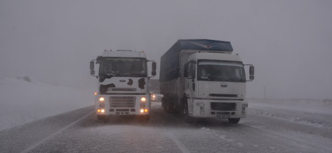 Aksaray-Konya karayolu ulaşıma kapandı