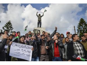 Gazzeli işçilerden "abluka" protestosu