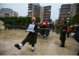 Şehit astsubay son yolculuğuna uğurlandı