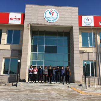 Özel harekatçı olmak isteyen gençler belediyeden destek