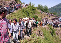 Yüzü ters dönen ölü