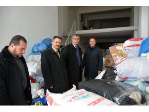 Başkan Yüksel'den yardım toplama merkezine ziyaret
