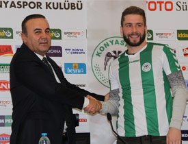 Valencia Skubic'i istiyor