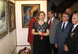 Canan Savacı ilk sergisini açtı