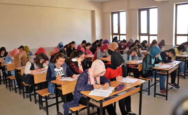2016 SINAVLARI KOLAY GEÇTİ
