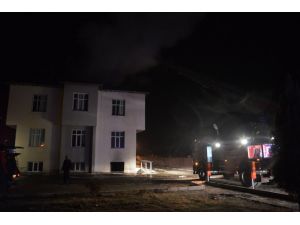 Manisa'da özel öğrenci yurdunda yangın