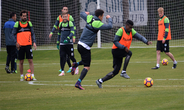 Konyaspor hazırlıklarını sürdürüyor  GÖRÜNTÜLÜ
