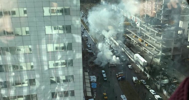 İzmir'de Adliye Yakınlarında Patlama