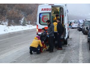 Çorum'da askeri araçla minibüs çarpıştı: 1 şehit, 10 yaralı