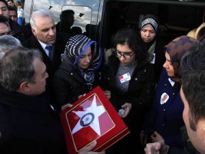 Fethi Sekin toprağa verildi