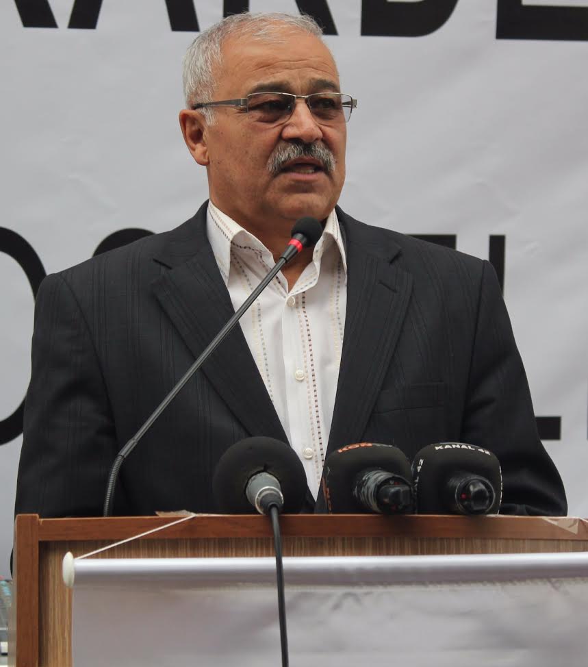 Muzaffer Büyük'ten gazeteciler günü mesajı