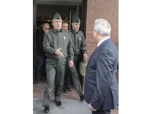 Orgeneral Akar, TBMM Başkanı Kahraman'ı ziyaret etti