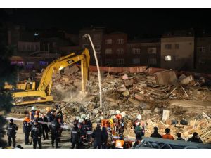 Zeytinburnu’nda binanın çökmesi