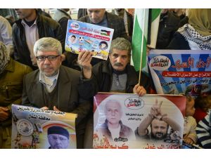 İsrail hapishanelerindeki Filistinlilere destek gösterisi