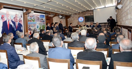 Akyürek muhtarlarla buluştu