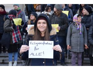 Avusturya'da "başörtüsü yasağı" protestosu