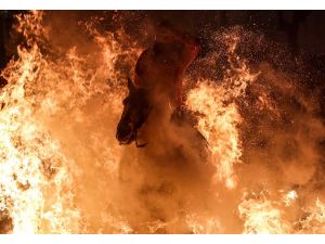 Atlar ateş üstünde "günahlarından arındı"