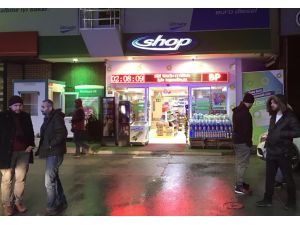 Maltepe'de akaryakıt istasyonu çalışanı rehin alındı