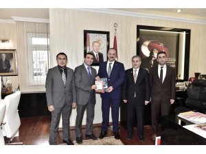 Şuurlu Öğretmenler Derneği’nden Akgül’e ziyaret