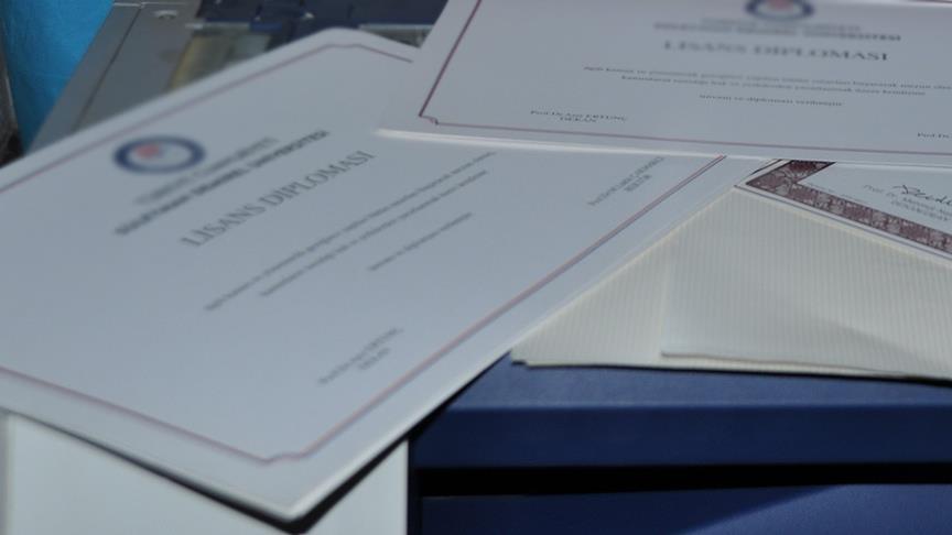 FETÖ üyelerine sahte diploma hazırlatmış