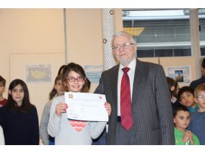 Paris'te Türkçe diploma töreni