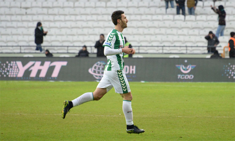 Rİad Bajic krallıkta iddiasını sürdürdü