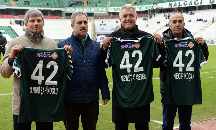 Efsanelere vefa sürüyor