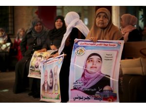 İsrail hapishanelerindeki Filistinlilere destek gösterisi