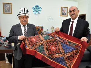 NEÜ ile Kırgızistan-Türkiye Manas Üniversitesi arasında işbirliği