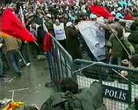 Mitingde Ergenekon kavgası