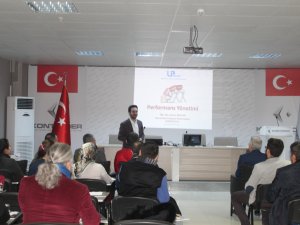 KONTİMDER’de Performans Yönetimi anlatıldı