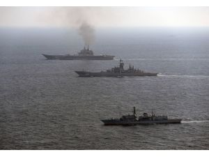 İngiltere'den Rus gemilerine yakın takip