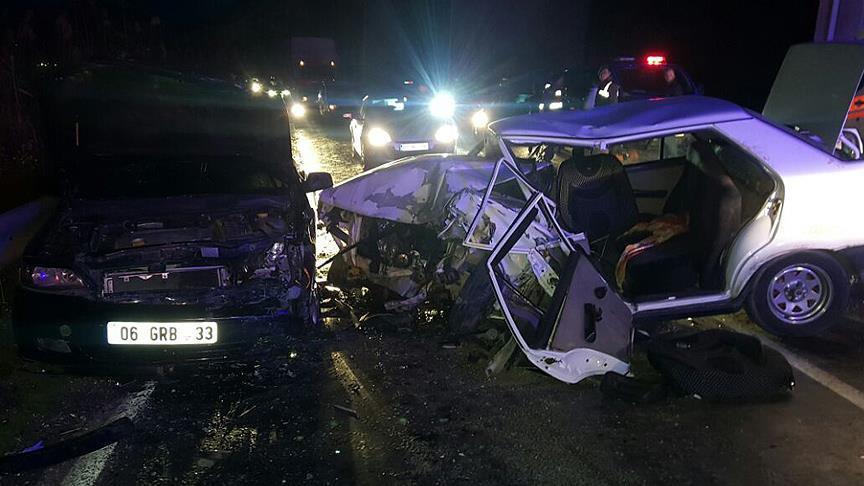İzmir'de trafik kazası: 1 ölü, 9 yaralı