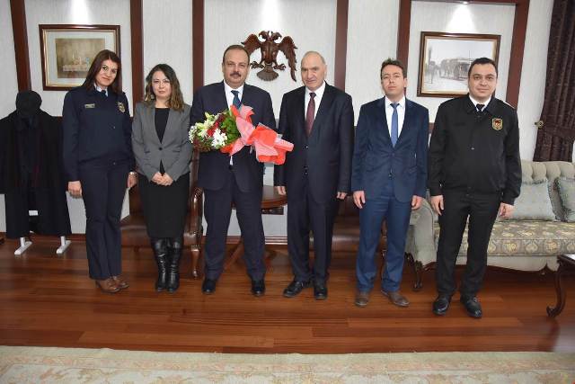 Gümrük Müdürü Karakuş’tan Vali Canbolat’a ziyaret