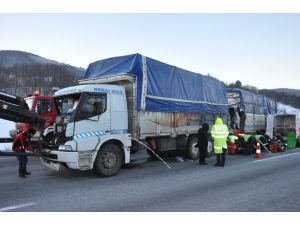 Bolu'da trafik kazası: 2 ölü, 2 yaralı