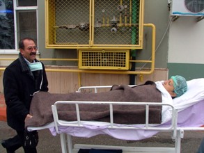 Öğretmenin böbreği, öğretmen eşine