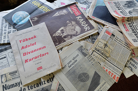 Hurdalıktan çıkan "tarihi" çay bahçesinde sergiliyor