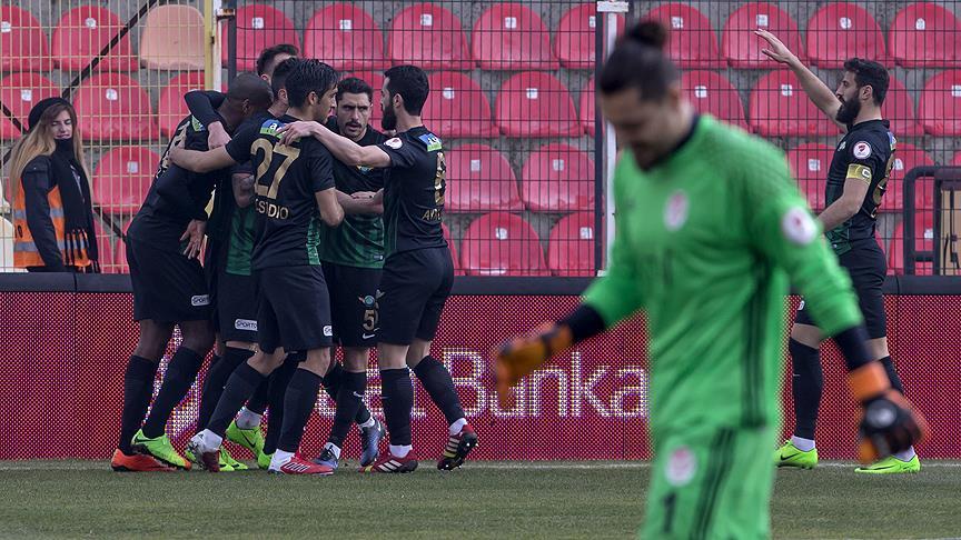Akhisar Belediyespor çeyrek finalde