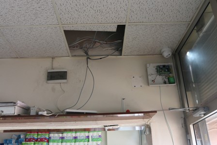 Güvenlik kamerasını da çaldılar, yine de yakalandılar