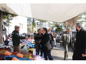 Başkan Tutal, pazarcı esnafıyla buluştu