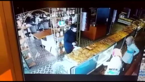 Yardım Kutusu Hırsızlığı Güvenlik Kamerasında