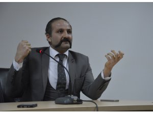 ATLAR SÜSLÜ YARATILDI