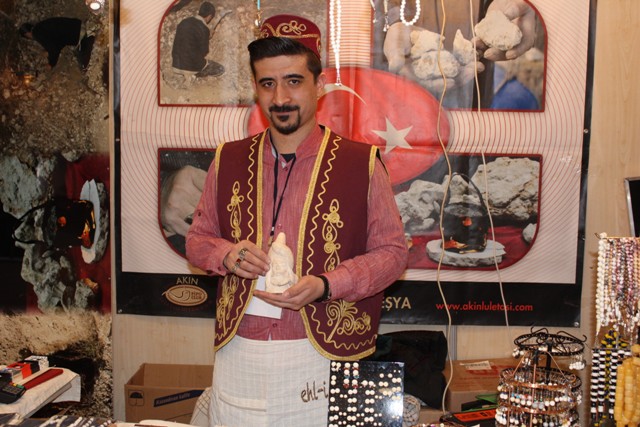 Usta ellerde hayat bulan taş Lüle taşı