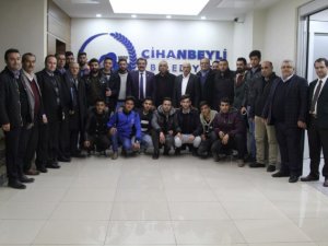 Cihanbeyli Belediye Başkanı Kale, Yeniceoba  Belediyespor  oyuncularını  ağırladı