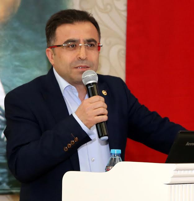 AK PARTİ SELÇUKLU’DA MAHALLE BAŞKANLARI TOPLANDI