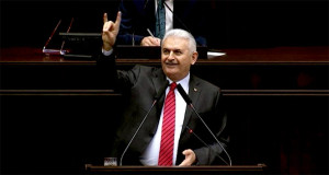 Yıldırım'dan Bozkurt İşareti Açıklaması: 80 Milyonu Kucaklıyoruz, Tek İstisna Terör Örgütleri