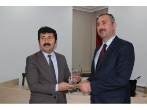 AK Parti Genel Sekreteri Gül: