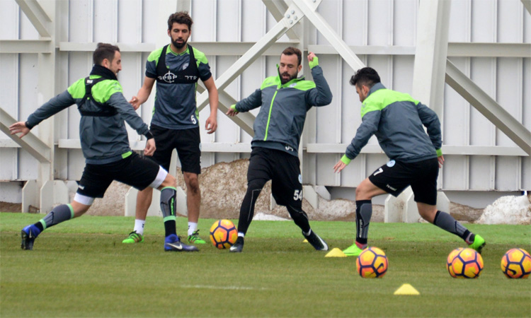 Konyaspor'da Trabzonspor mesaisi