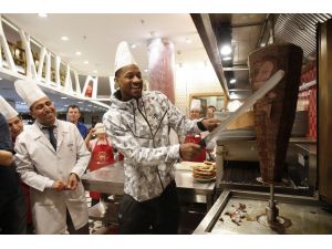 Beşiktaşlı basketbolculara moral yemeği